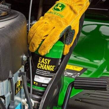 Murutraktor John Deere X167 Murutraktor John Deere X167 – JOHN DEERE – X167