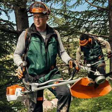 Kaitsevisiir STIHL G500, nailonvõrk, kõrvaklapid Kaitsevisiir STIHL G500, nailonvõrk, kõrvaklapid – 00008840231