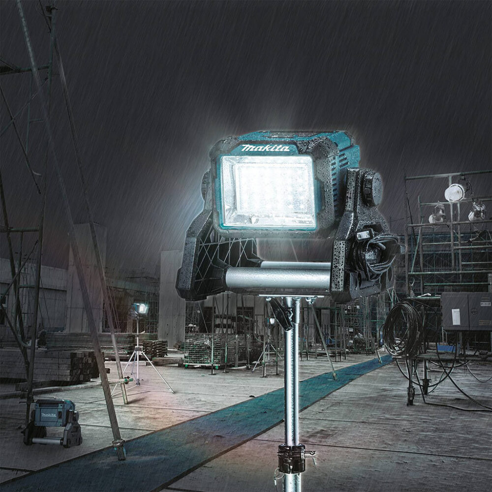 LED akuprožektor Makita DML811 3000lm LED akuprožektor Makita DML811 3000lm – DML811