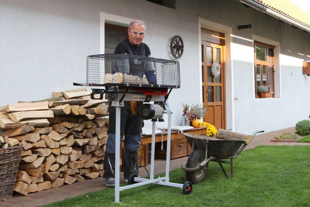 img-i_ed82910f2448115402a556f604af5314 Puulõhkuja 5t Super Force (230) horisontaalne hüdrauliline, jalgadega Vari