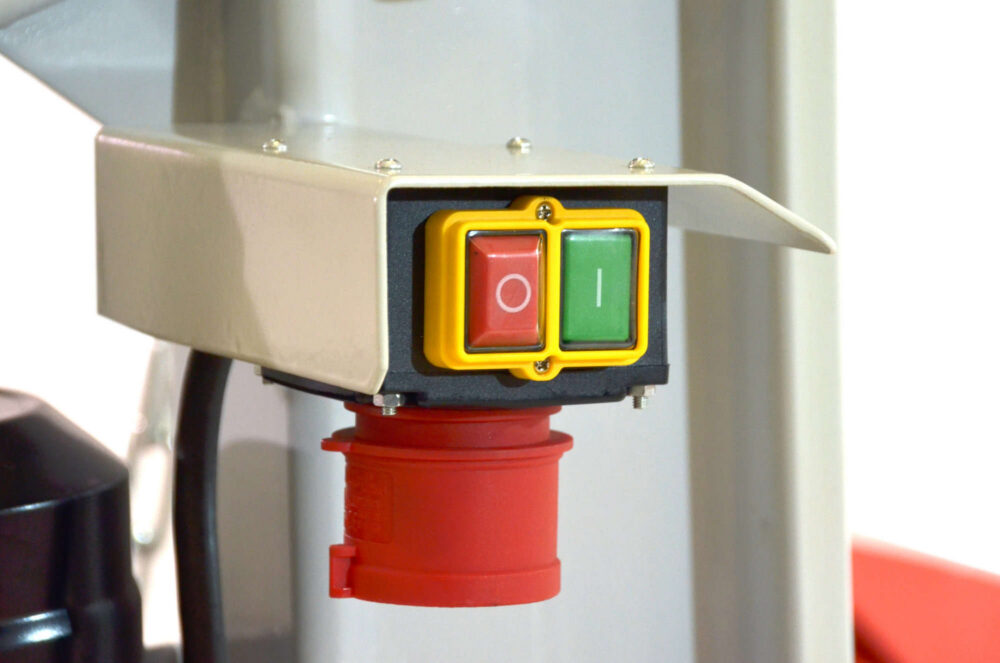 Puulõhkuja 14t Super Force (400V/3500W) vertikaalne hüdrauliline Vari