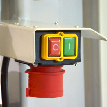 Puulõhkuja 14t Super Force (400V/3500W) vertikaalne hüdrauliline Vari