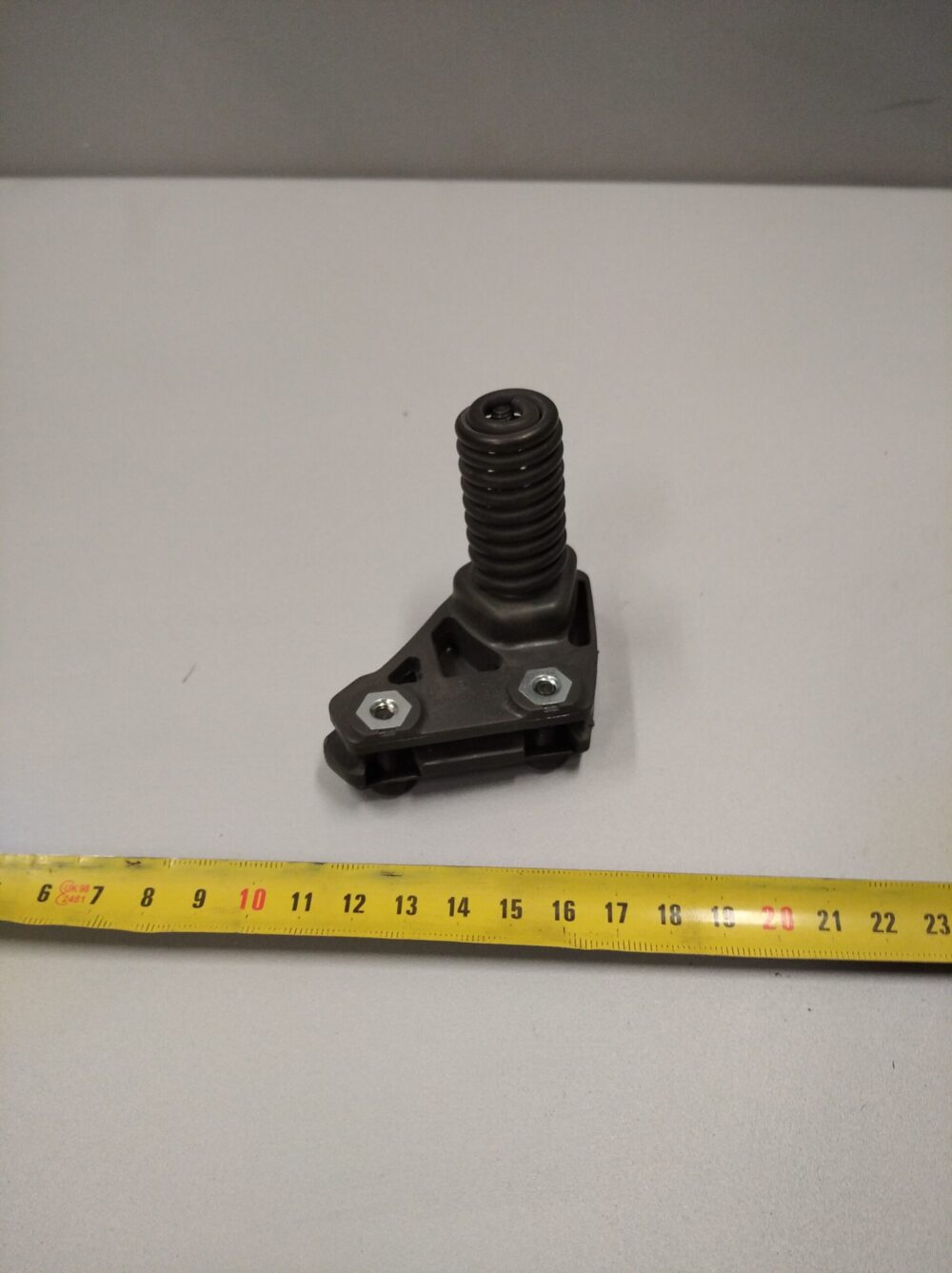 AV-vedru ketaslõikur Husqvarna K760;K750 – 5224757-01