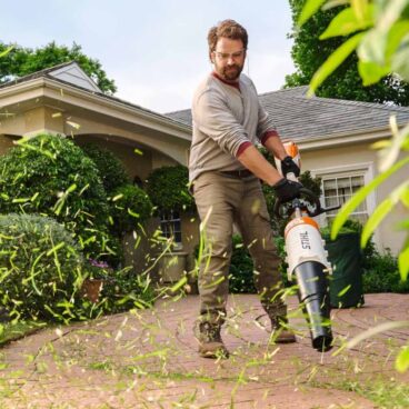 Akukombimootor-STIHL-KMA-80-R-COMPACT_5 Akukombimootor STIHL KMA 80 R COMPACT – STIHL – FA080116800