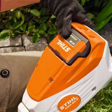Akukombimootor-STIHL-KMA-80-R-COMPACT_9 Akukombimootor STIHL KMA 80 R COMPACT – STIHL – FA080116800