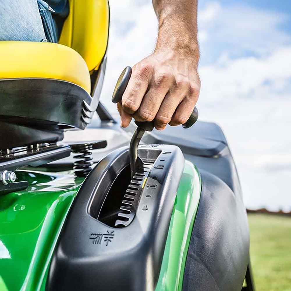 Murutraktor John Deere X167R – JOHN DEERE – X167R