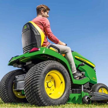 Murutraktor-John-Deere-X590 Murutraktor John Deere X590 – JOHN DEERE – X590