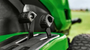 Murutraktor John Deere X167R