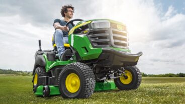 Murutraktor John Deere X167R